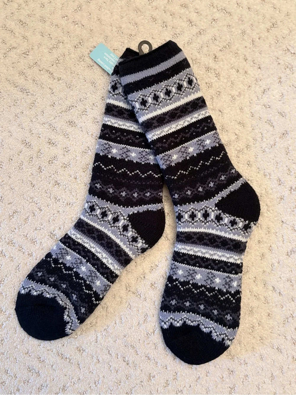 Muk Luks Fleece Cabin Socks NEW Fits Shoe Size 6 to 11 Navy Blue White Fair Isle
